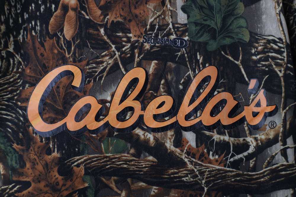 Cabelas × Vintage Vintage Cabelas Spell Out Camou… - image 4