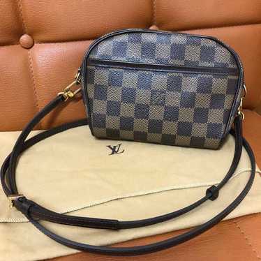 Louis Vuitton Ipanema Pochette Shoulder Bag