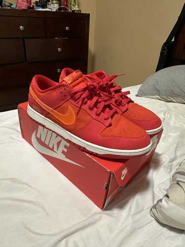 Nike NIKE DUNK LOW UNIVERSITY RED/BRIGHT CRIMSON - image 1