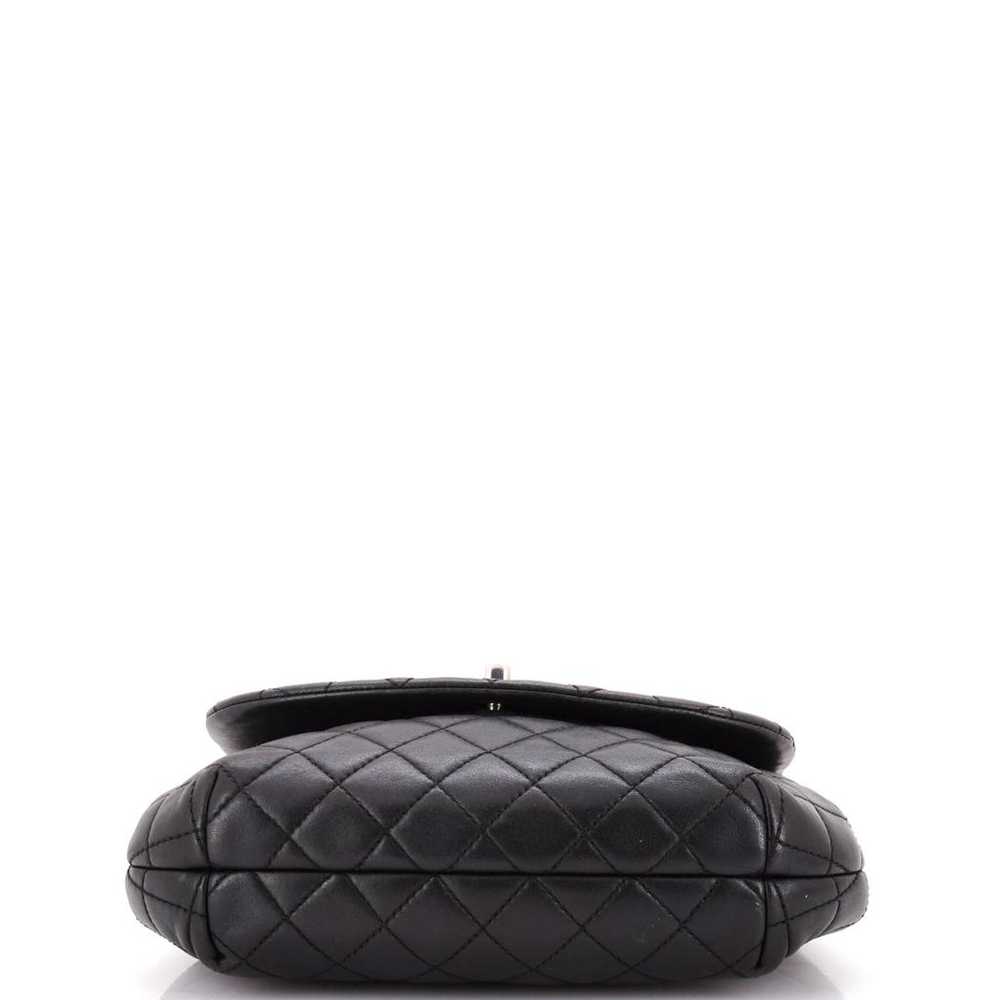 Chanel Leather handbag - image 4