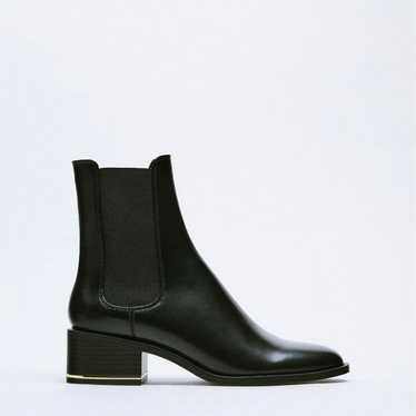 Flat ankle boots, black, side gore boots, Chelsea… - image 1