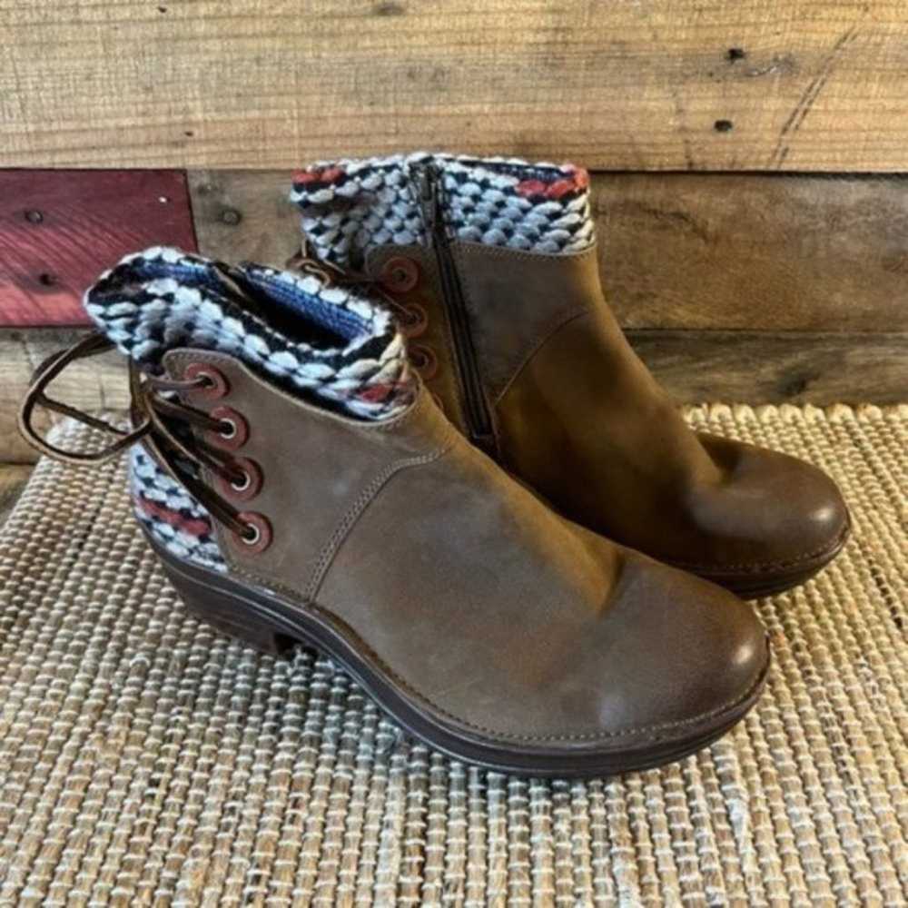 Bionica Brown Reign Ankle Boots Size 10 - image 2