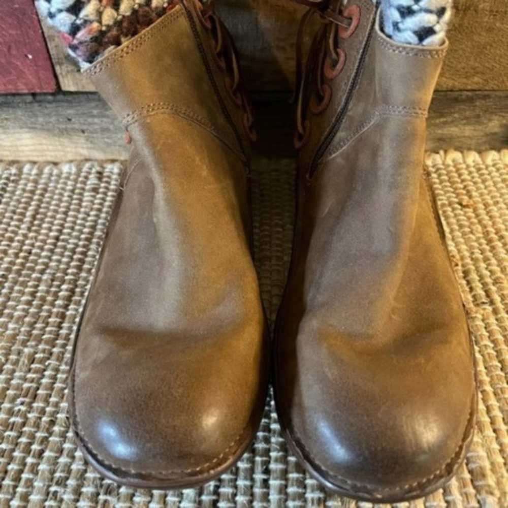 Bionica Brown Reign Ankle Boots Size 10 - image 3