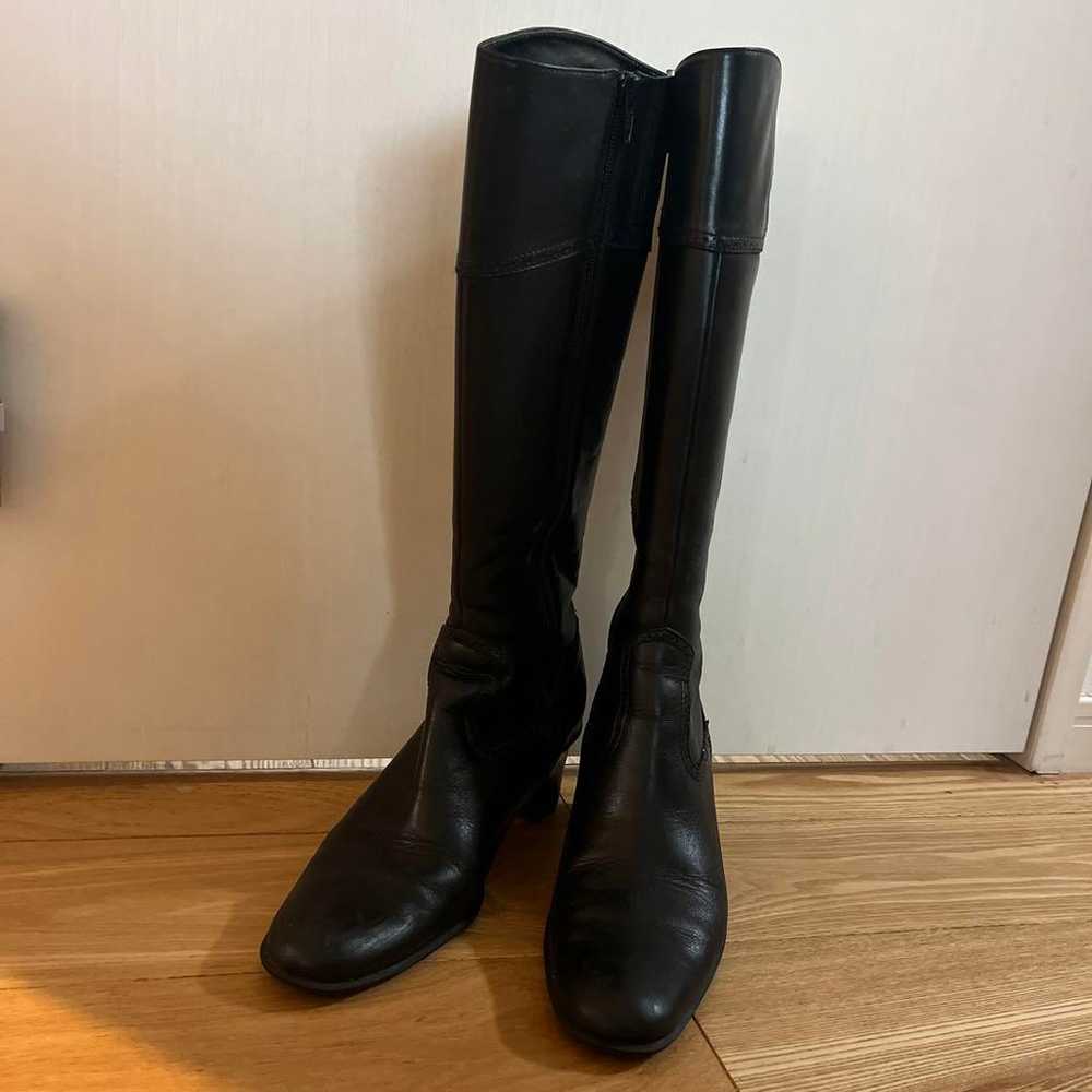 Black Leather Long Boots with Mid Heel size 23.0 - image 1