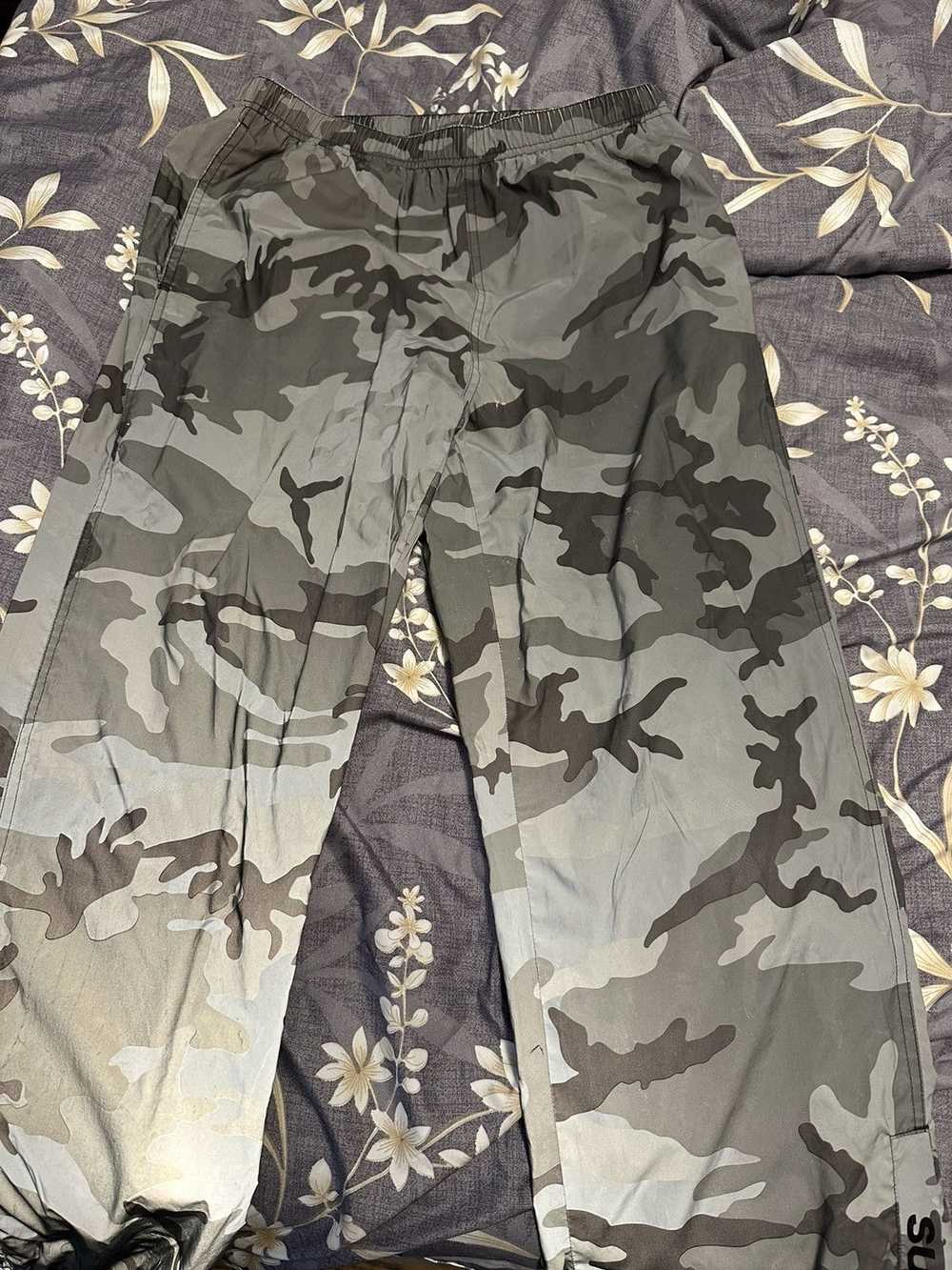 Supreme Supreme Reflective Camo Pants size small - image 1