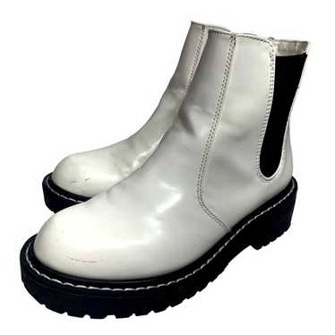 EUC White Leather Scrambler Platform Chelsea Boots