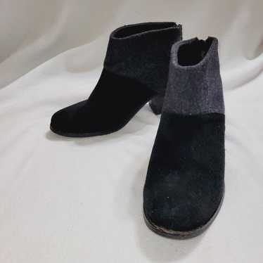 Tom's womens Leila black and grey wool booties an… - image 1