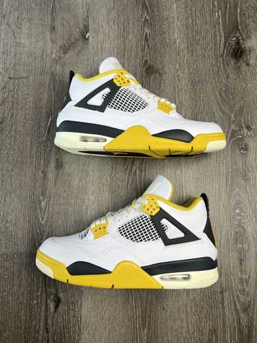 Jordan Brand Air Jordan 4 “ Vivid Sulfur” **PRE-OW