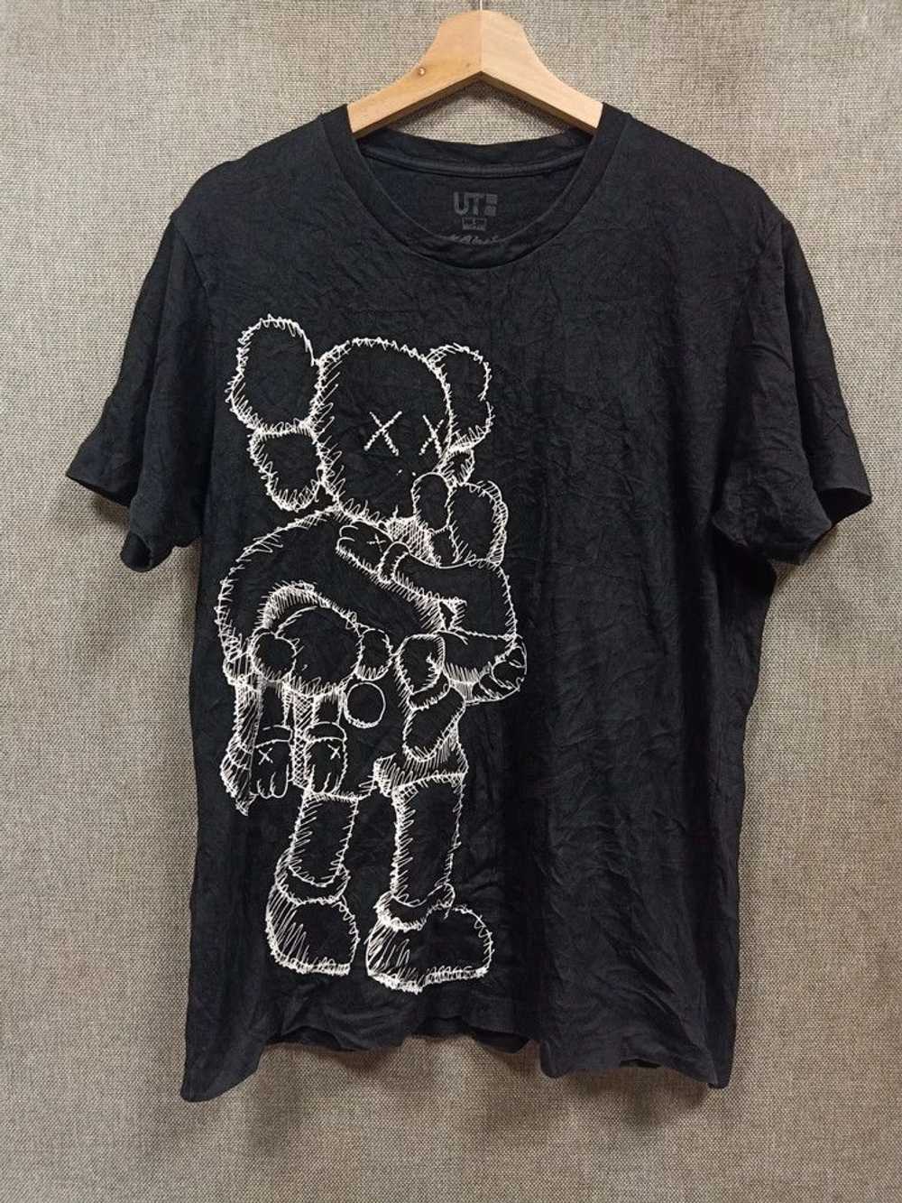 Japanese Brand × Kaws × Uniqlo vintage t shirt ka… - image 1