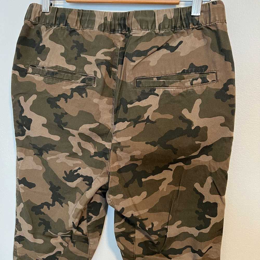 H&M H&M Divided Camo Jogger Fall Camouflage Pants… - image 5