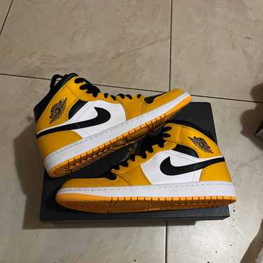 Jordan Brand Air Jordan 1 Mid Reverse Yellow Toe - image 1