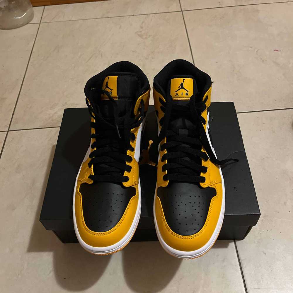 Jordan Brand Air Jordan 1 Mid Reverse Yellow Toe - image 3