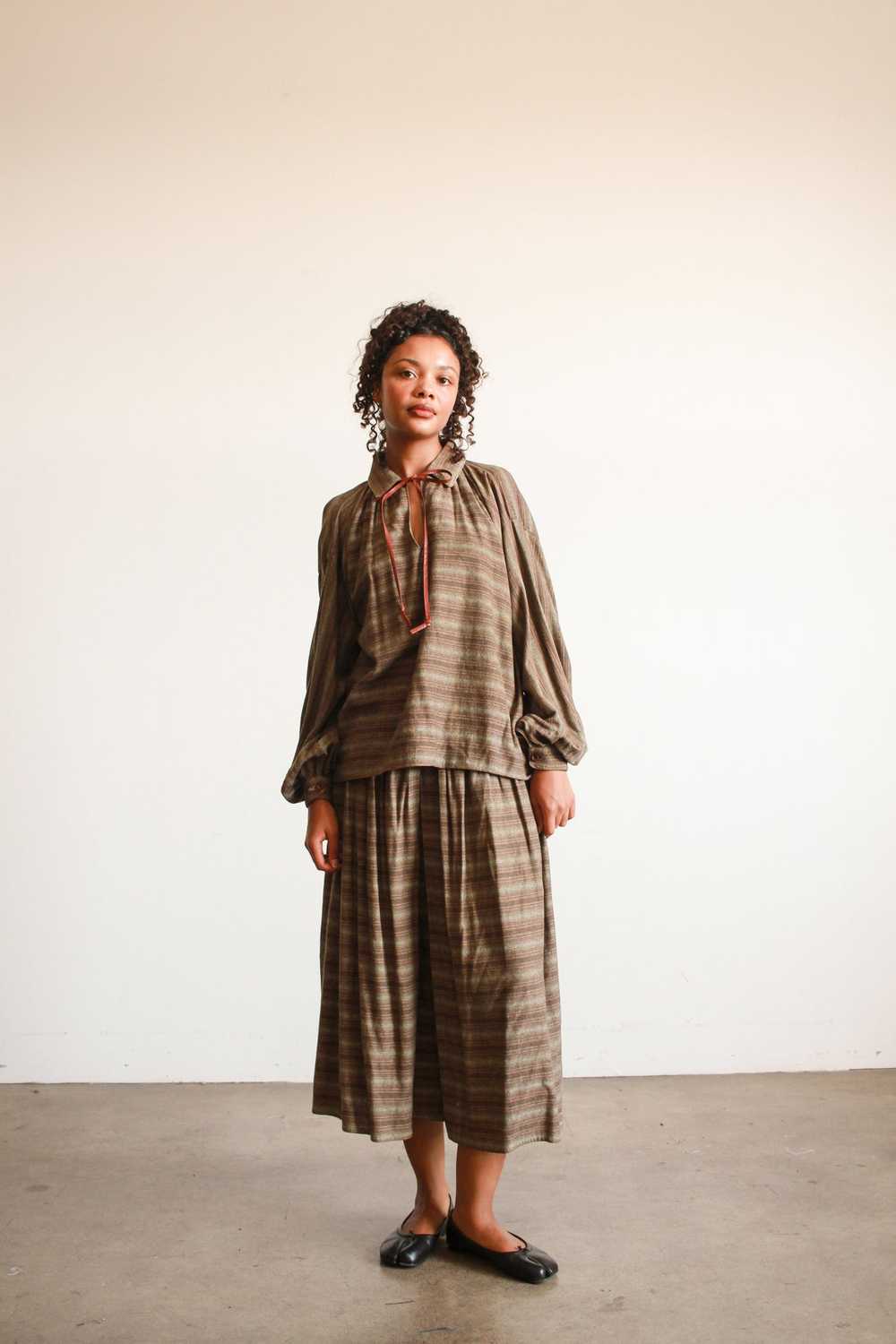 1970s Geoffrey Beene Striped Olive Wool Skirt Set - image 3