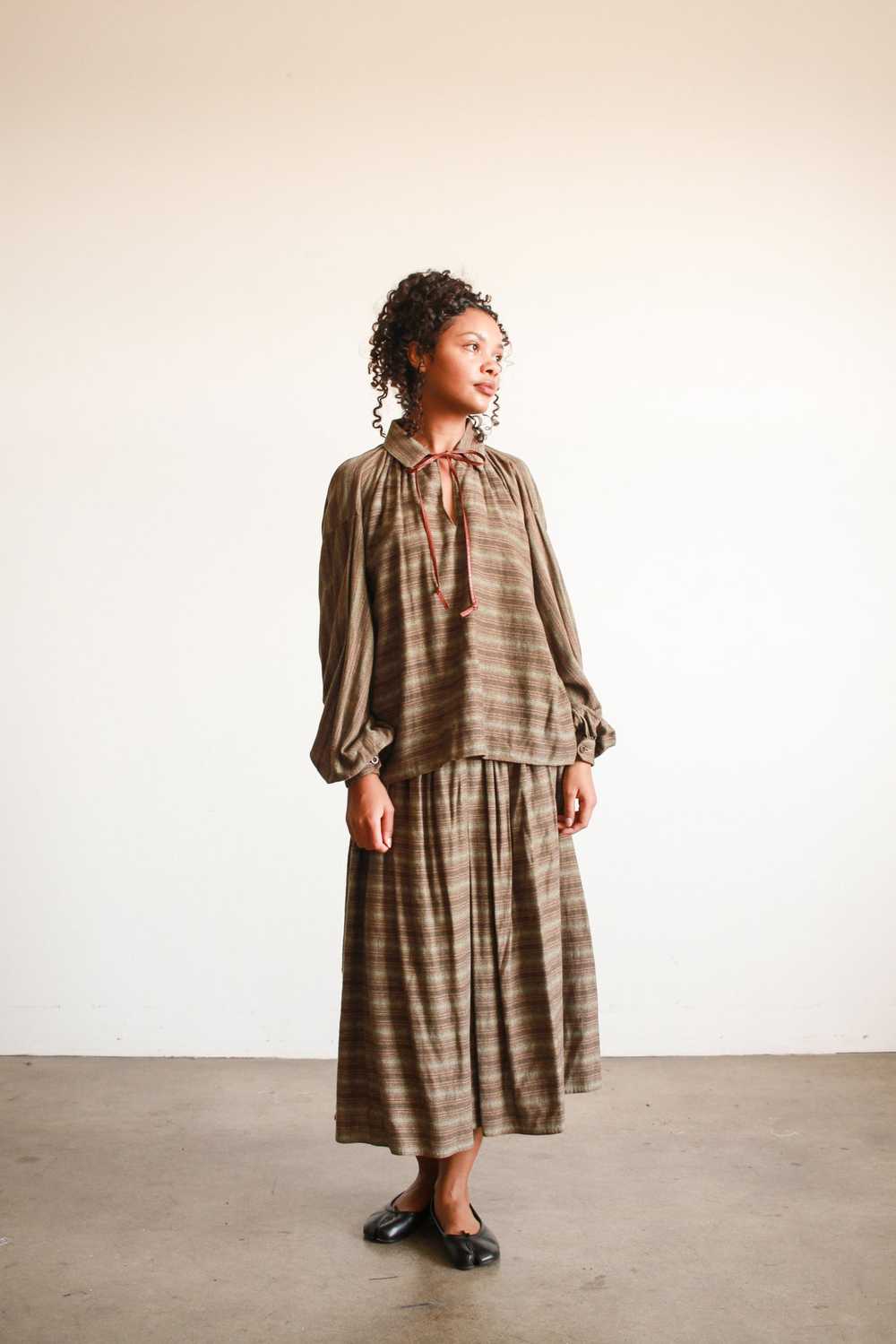 1970s Geoffrey Beene Striped Olive Wool Skirt Set - image 5