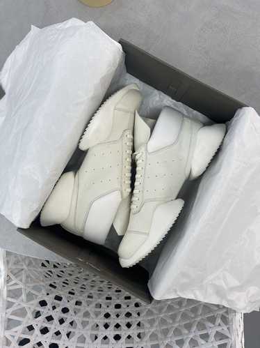 【即購入可】 RickOwens adidas ランナー 27.5 2025年最新】リックオウエンス ランナーの人気アイテム - メルカリ