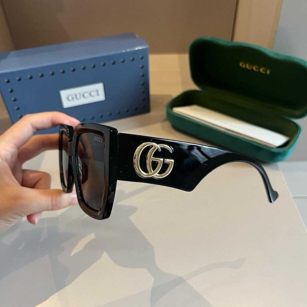 Gucci Oversized sunglasses - image 8