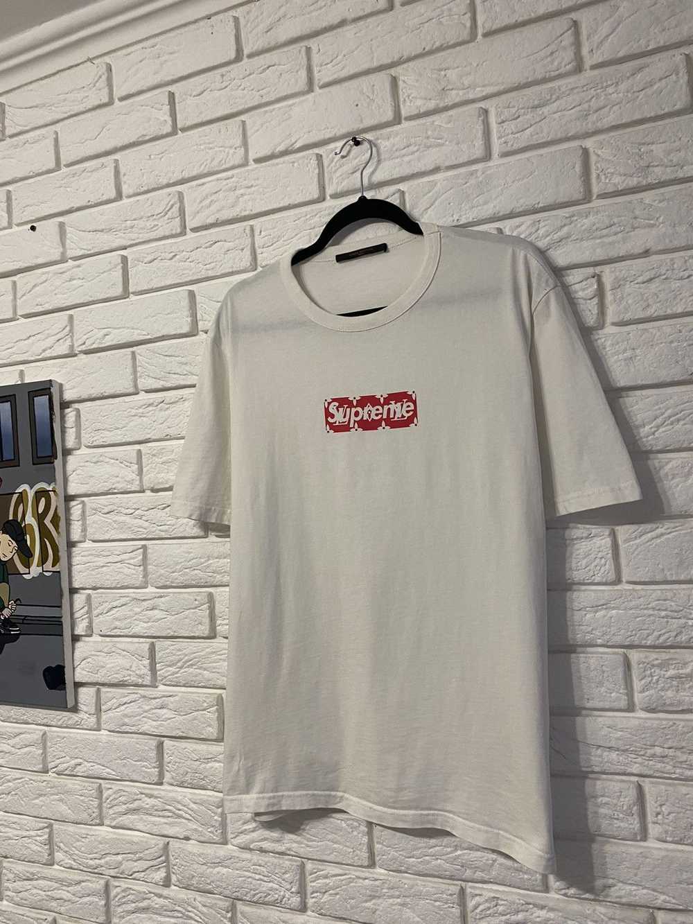 Louis Vuitton Supreme × Louis Vuitton Box Logo T-… - image 2