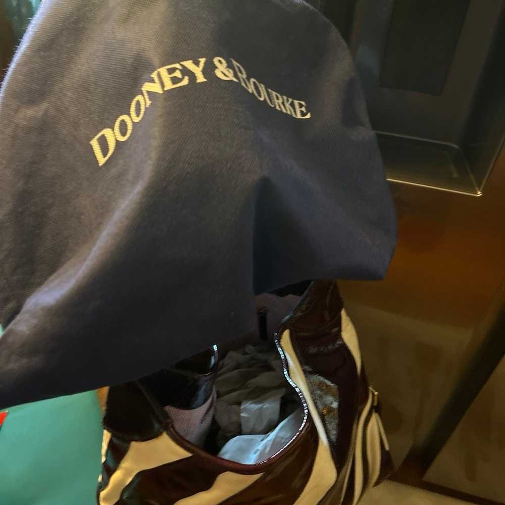 Large Dooney &Bourke shoulder bag comes with a du… - image 4