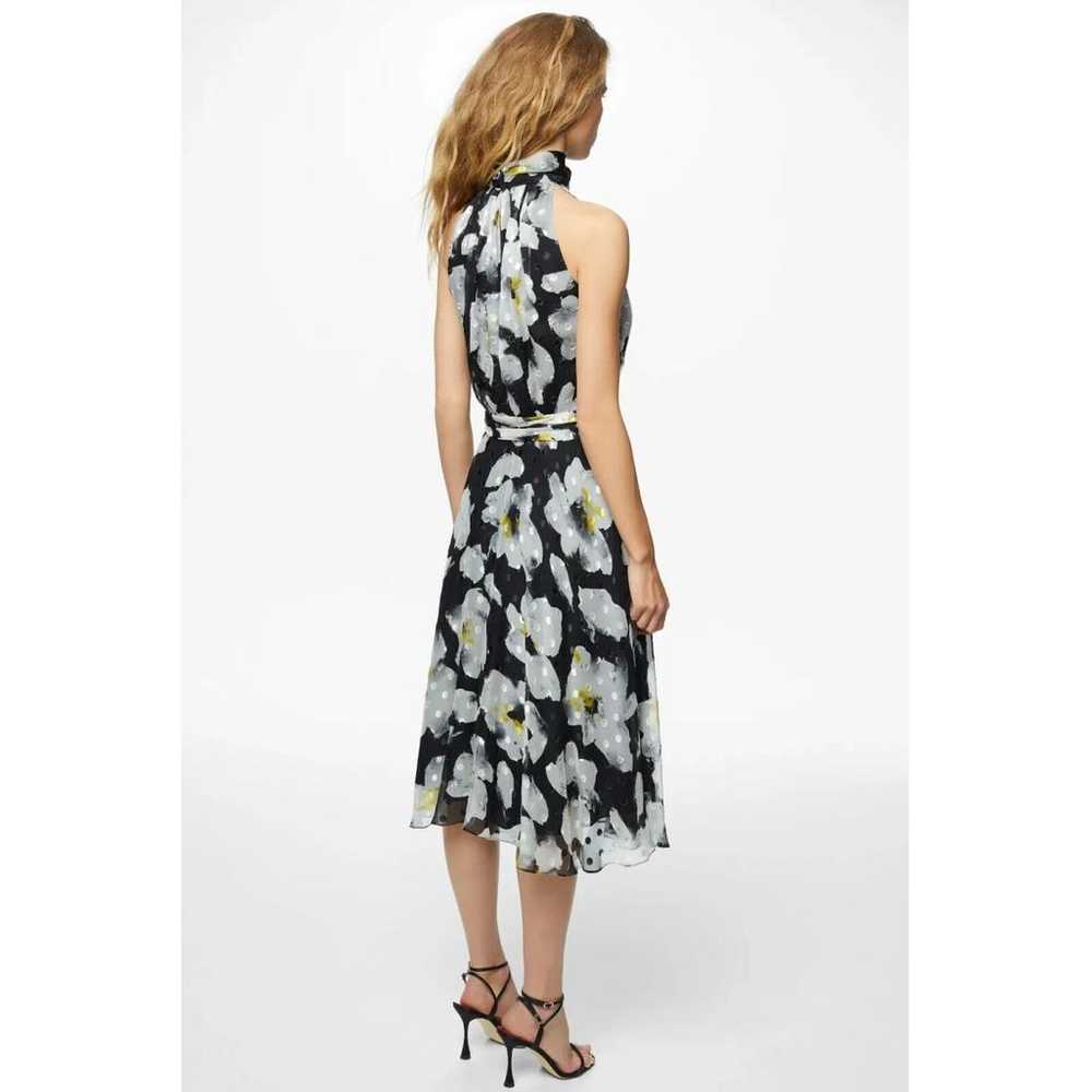 Carolina Herrera Silk maxi dress - image 12