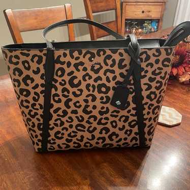 katespade purse leopard - image 1