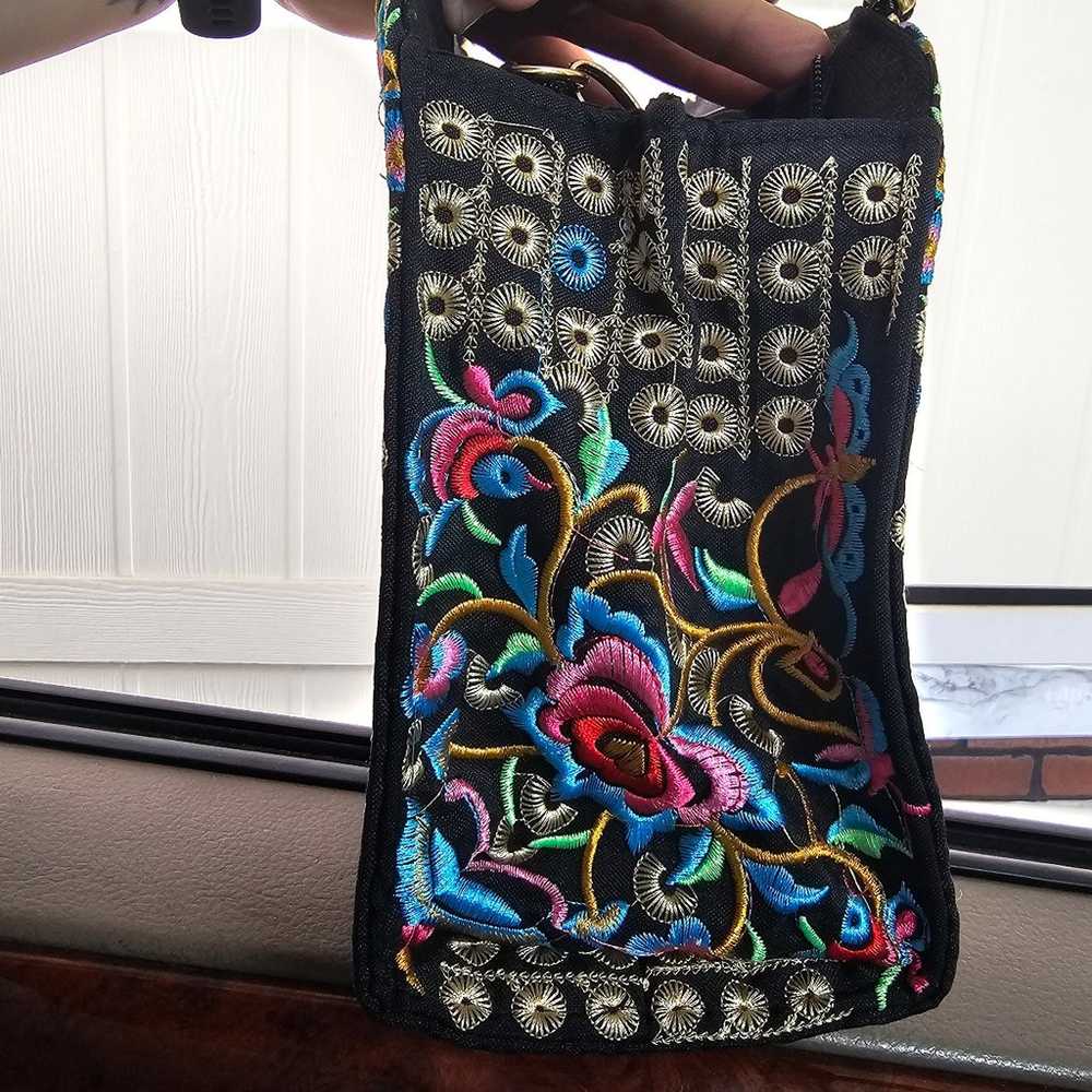 Vintage Women's Handmade Mexican Floral Embroider… - image 3