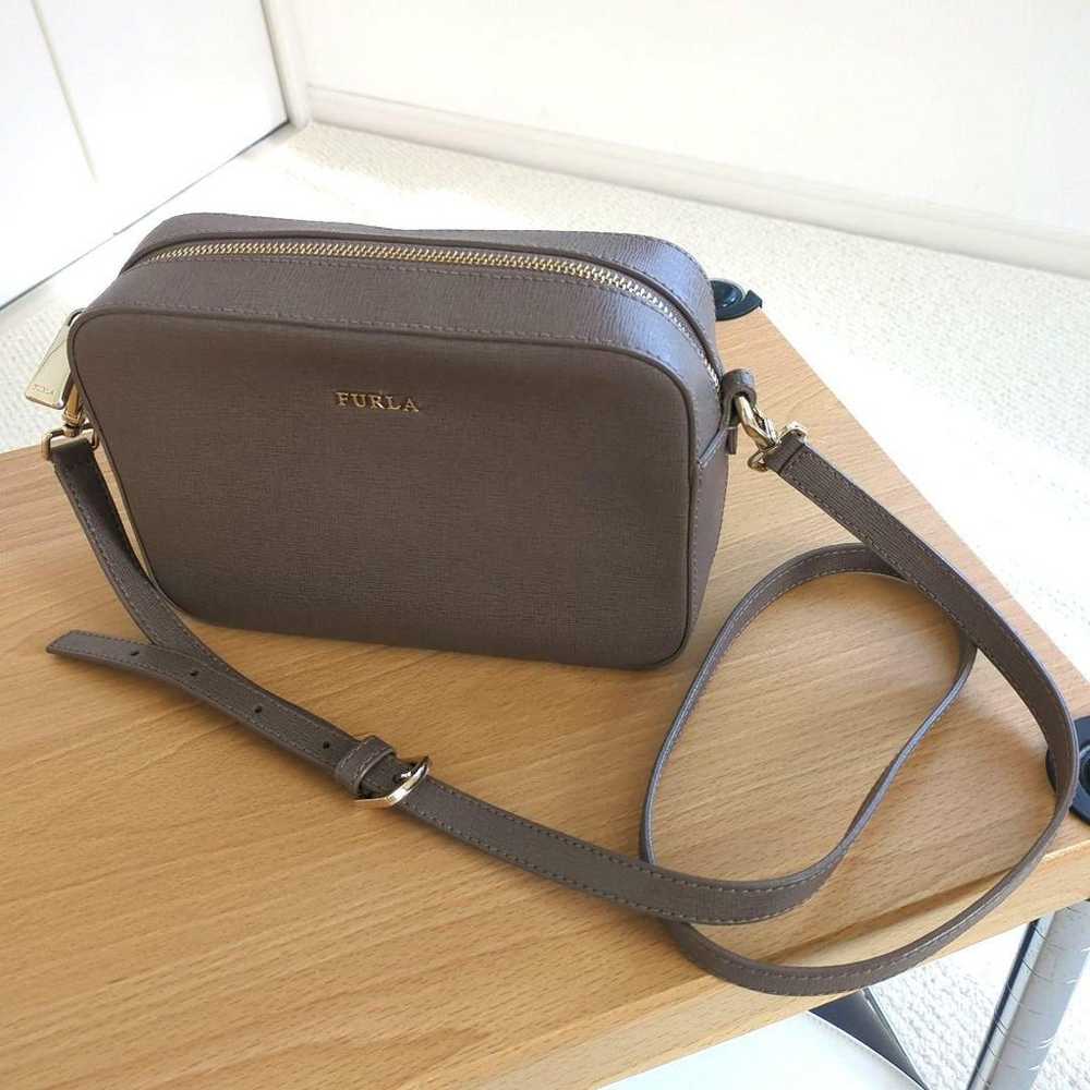 ✨Excellent condition✨ FURLA Shoulder Bag in Dark … - image 4