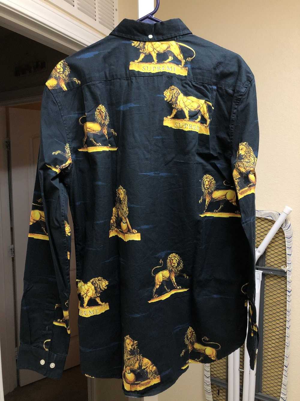 Supreme Supreme Lion Button Up Shirt 2013 XL - image 6