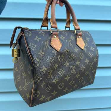 Louis Vuitton Speedy 25