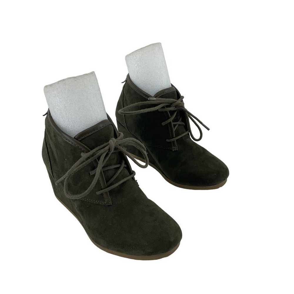 Mad Paw Green Women's Wedge Faux Suede Bootie Siz… - image 1