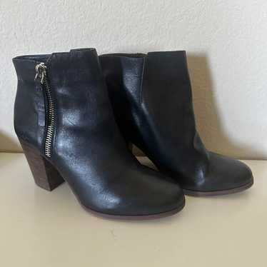 Gianni Bini Chellie Boots ladies size 10M