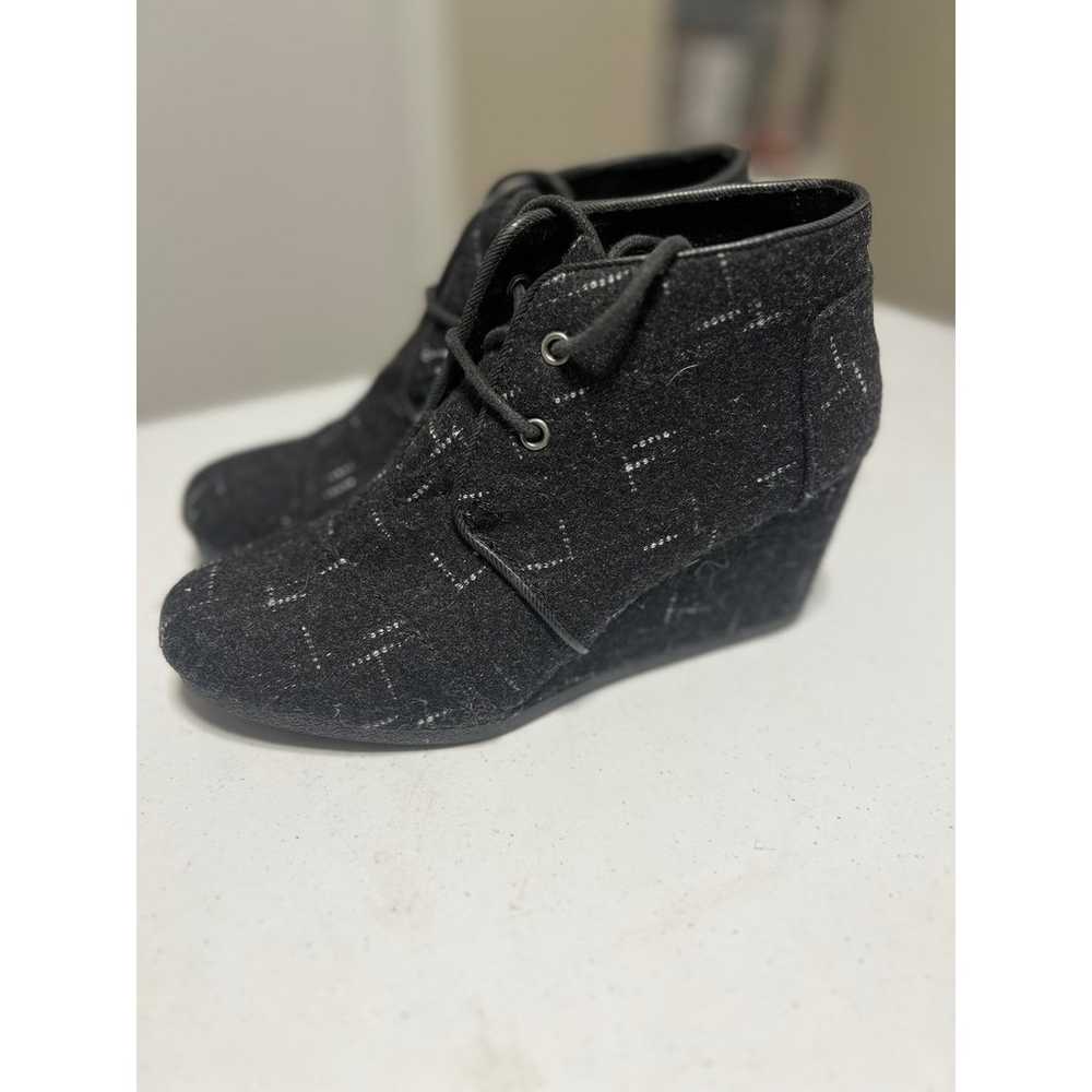 Toms Desert Dot Wedge Booties 6.5 - image 2