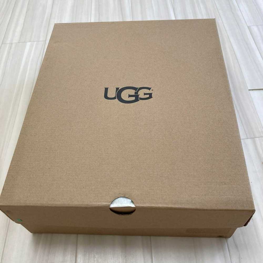 UGG Sheepskin Boots in Grey, 23.5cm - image 10