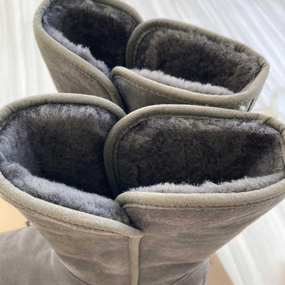 UGG Sheepskin Boots in Grey, 23.5cm - image 7