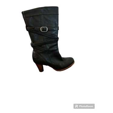 UGG Caroline High Heel Black Leather Side Zip Wint