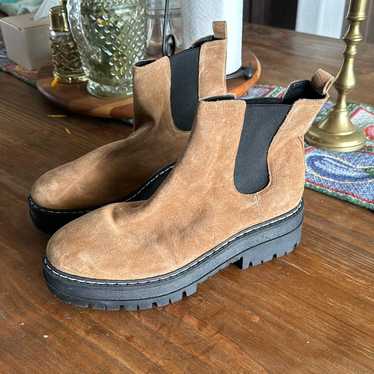 Marc fisher padmia Chelsea boots