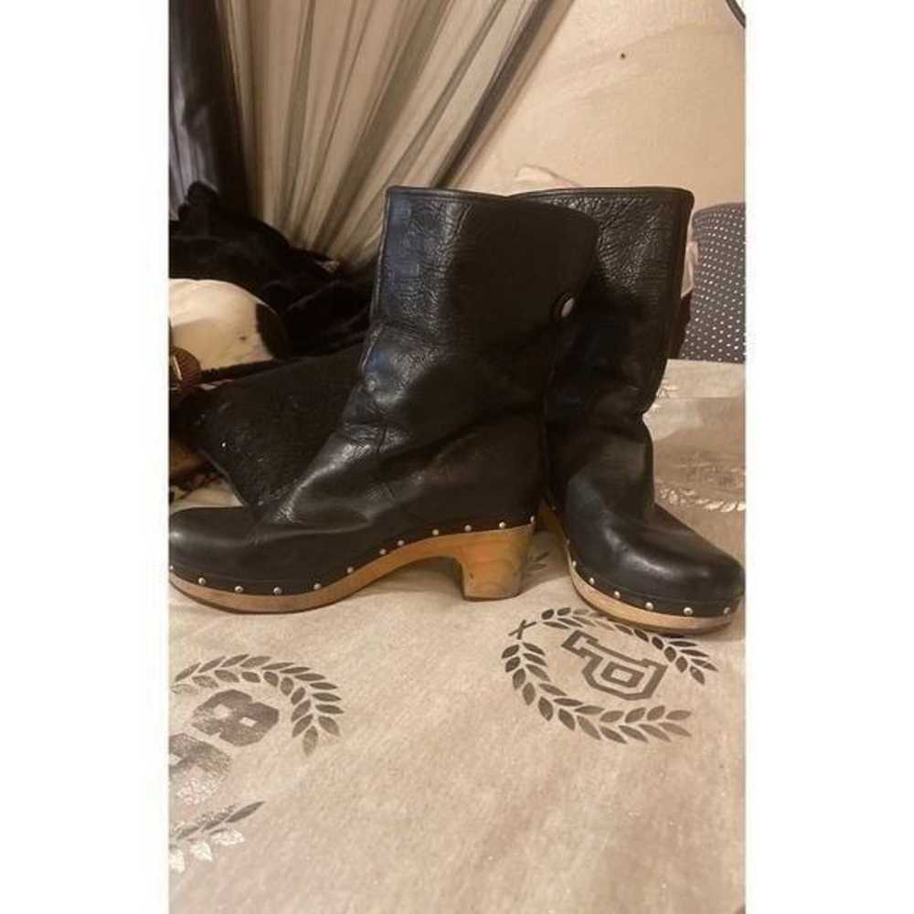 UGG Lynnea II Leather Black Boots heels sz 9 - image 10