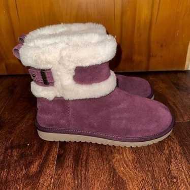 Koolaburra Barlee suede Ankle Boot Plum size 8