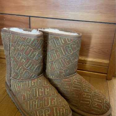 Ugg sheepskin boots. - image 1