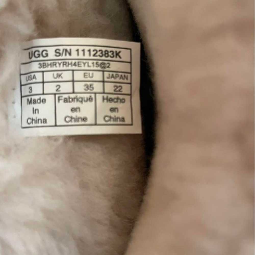 Ugg sheepskin boots. - image 3