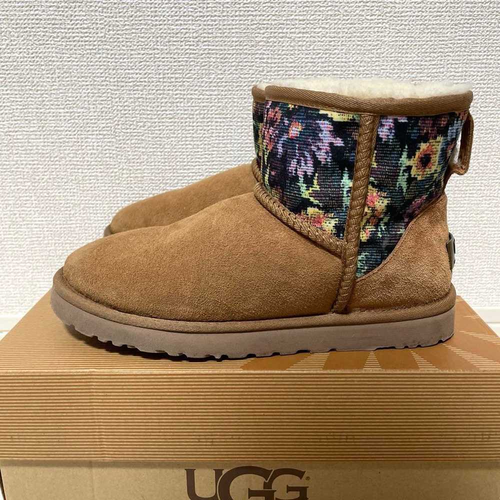 【Excellent Condition】UGG CLASSIC MINI FLORAL GRAN… - image 1