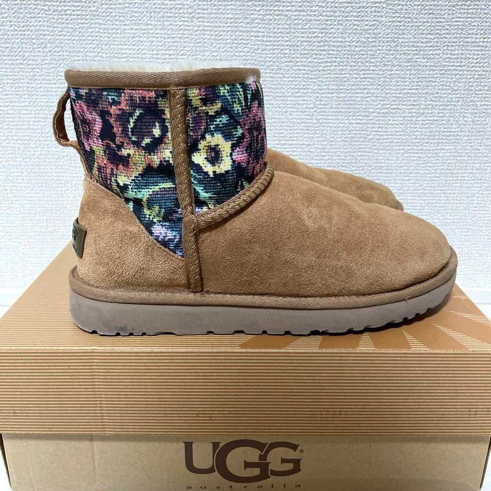 【Excellent Condition】UGG CLASSIC MINI FLORAL GRAN… - image 4