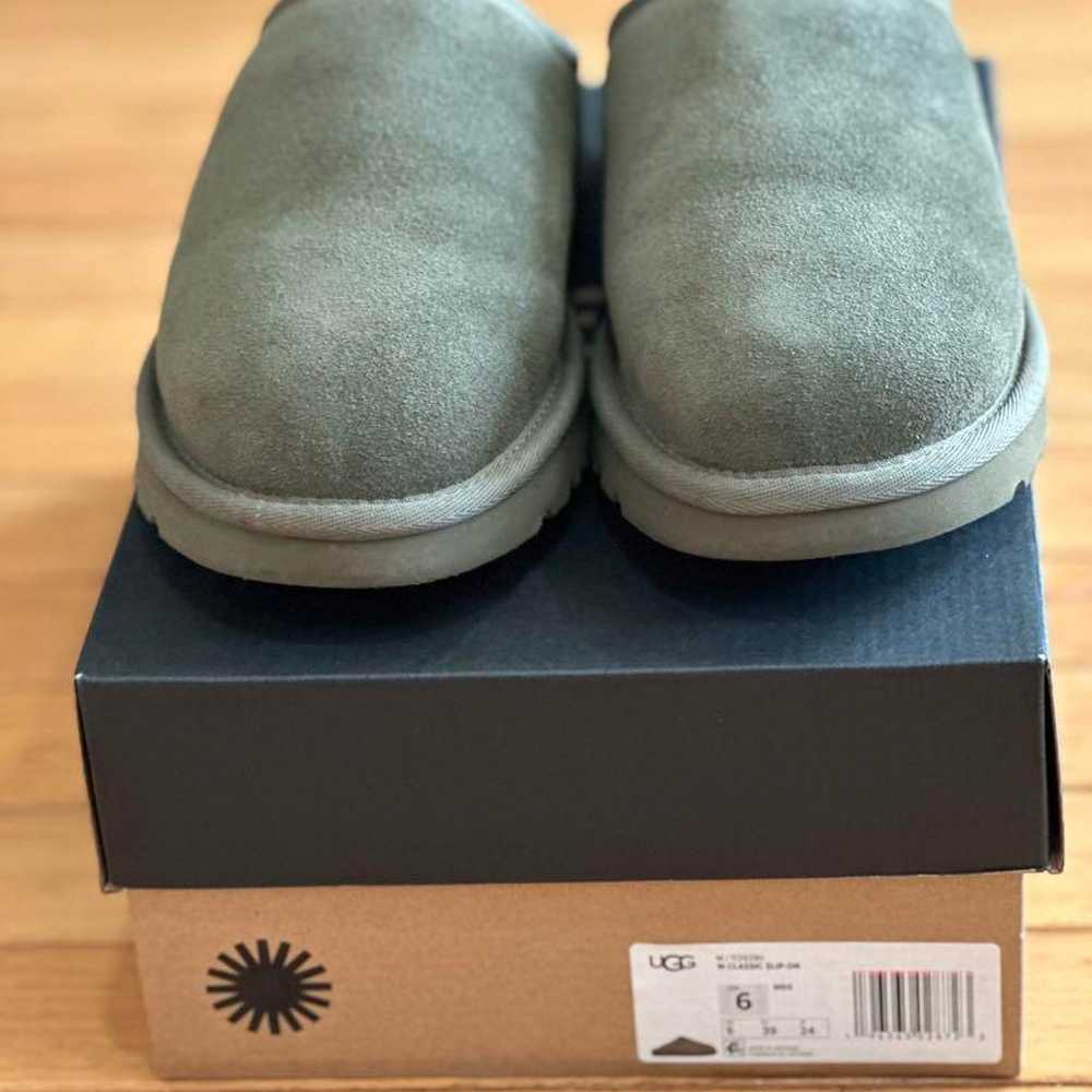 [USED]UGG Sheepskin Slip-on Size 6 - image 2