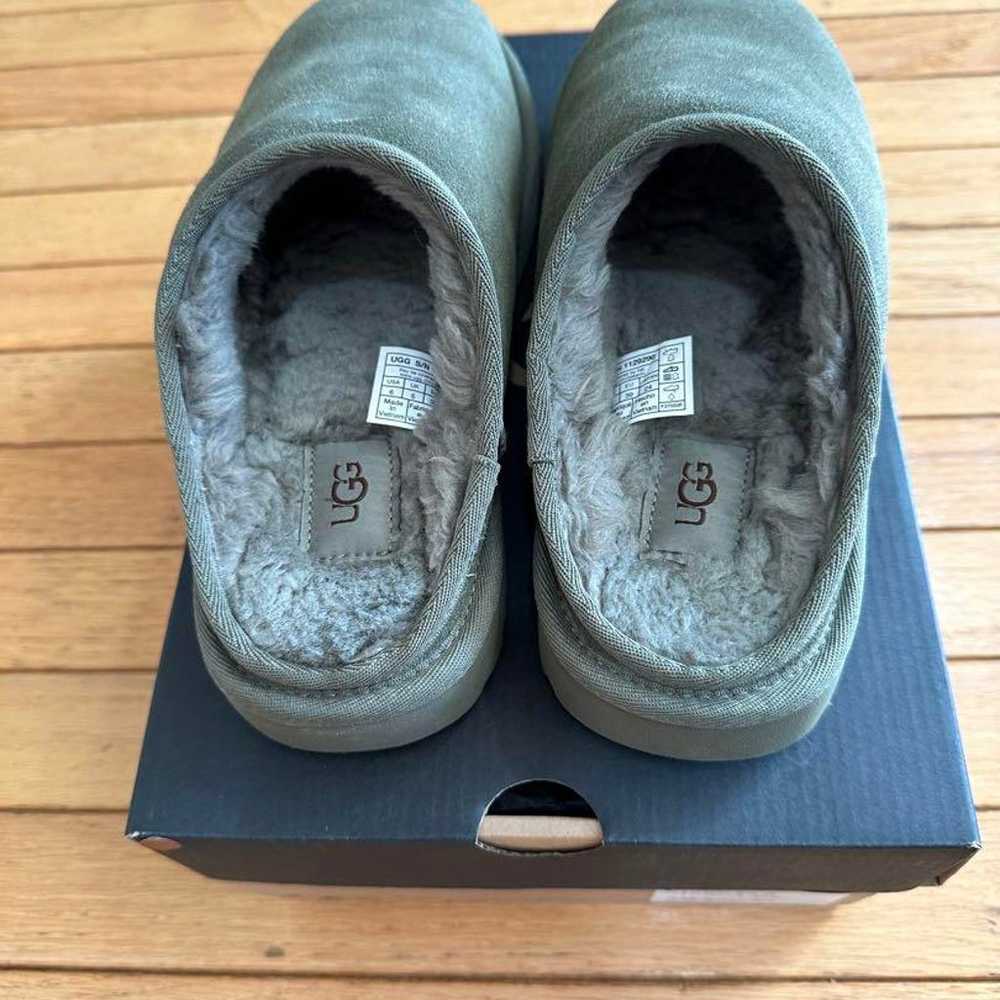 [USED]UGG Sheepskin Slip-on Size 6 - image 5