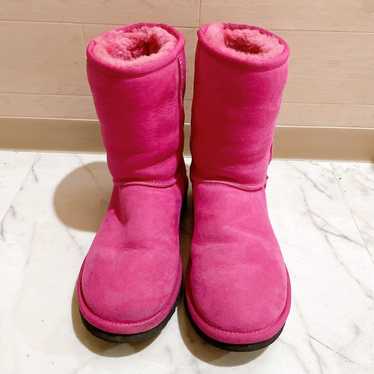 UGG sheepskin boots in pink.