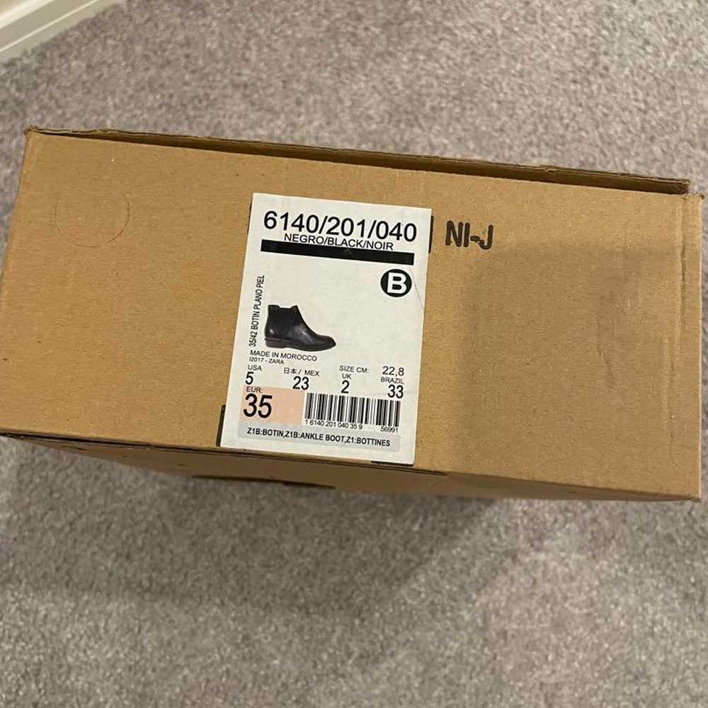 Brand new unused ZARA side gore boots black 35 - image 5