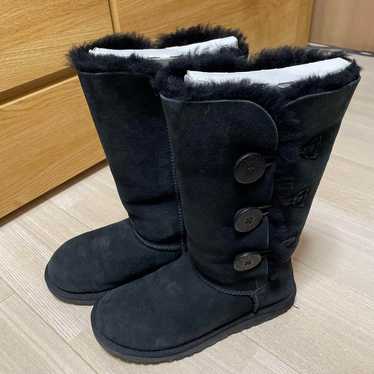 UGG black sheepskin boots