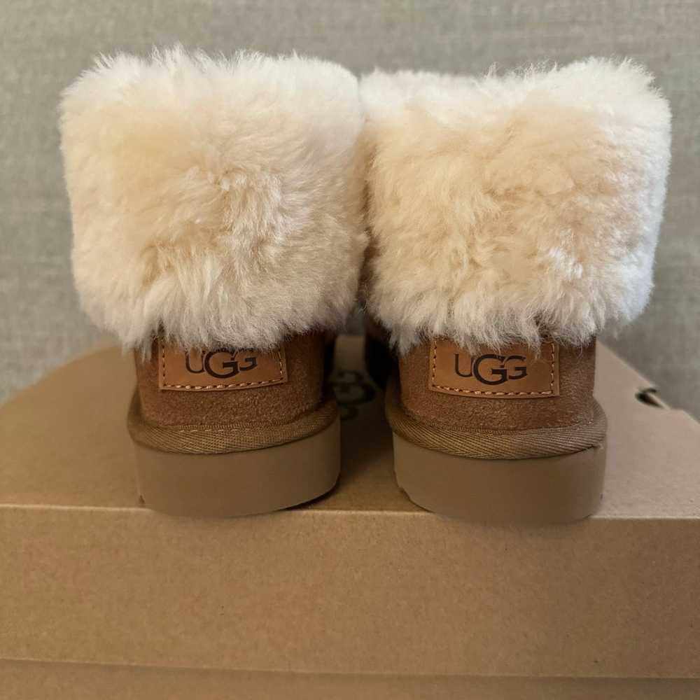 UGG Classic Mini Fluff in Size 6 - image 3