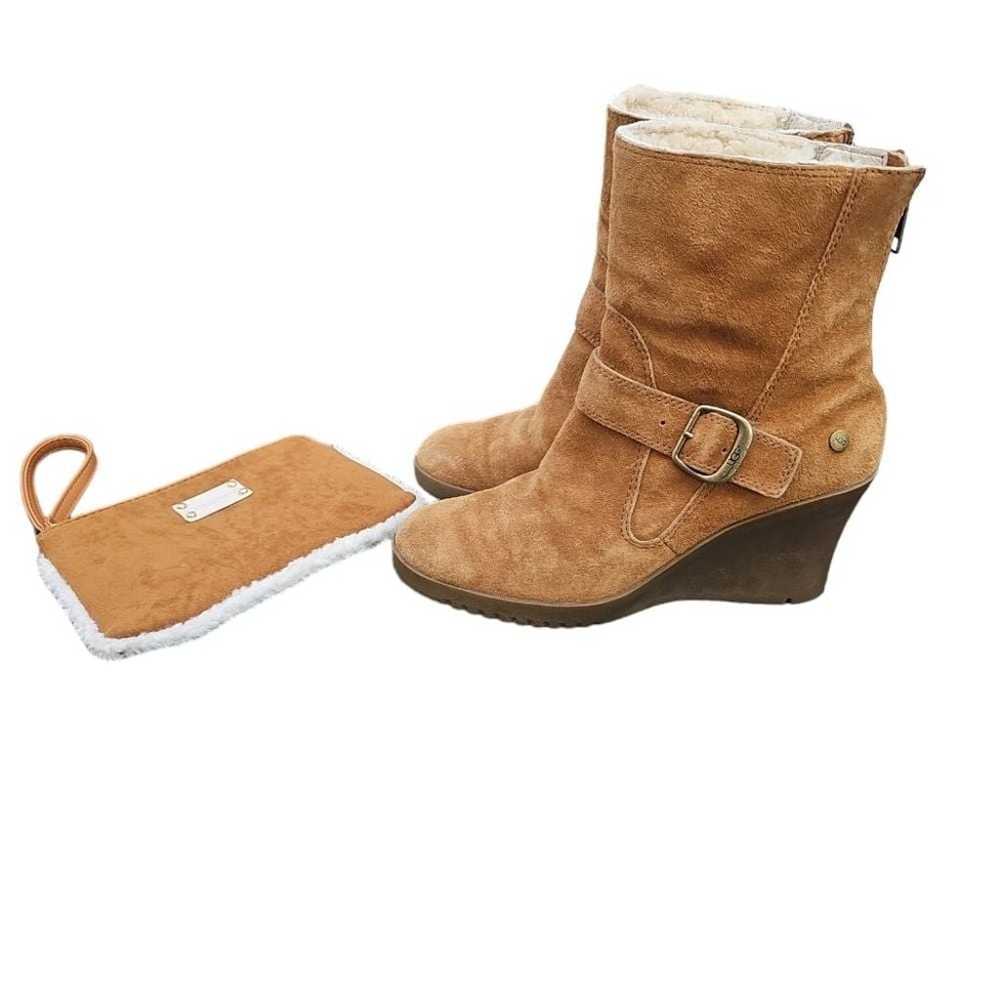 UGG Boots and bearpaw cosmetic bag bundle - image 1