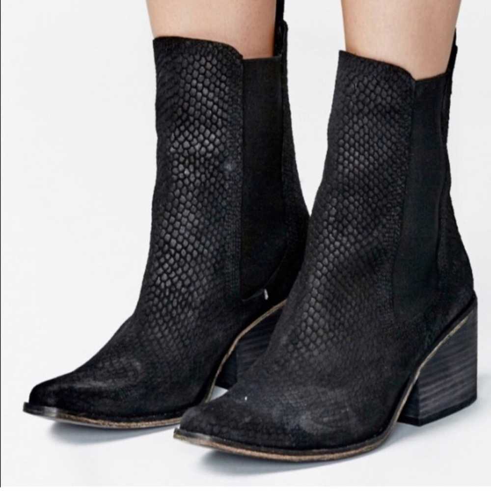 Free People  Benson chelsea boot black western an… - image 1