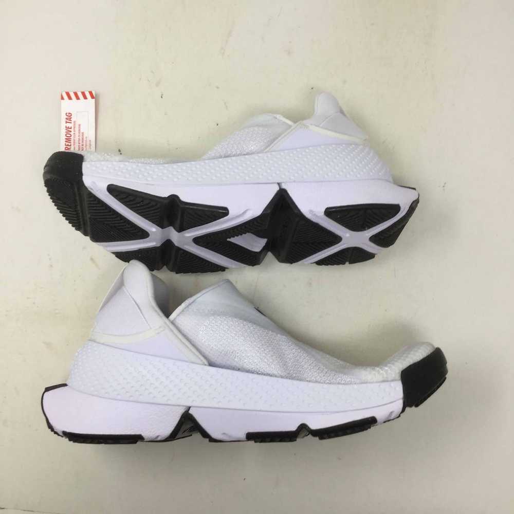 Nike Wmns GO FlyEase White Black - image 2